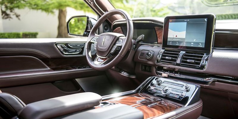 ΛΙΝΚΟΛΝ ΝΑΒΙΓΚΕΙΤΟΡ