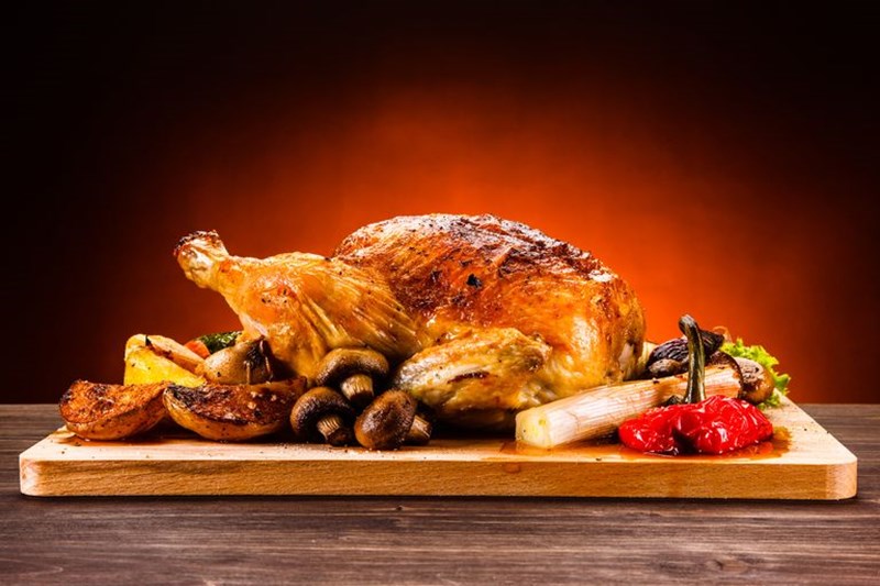 ΚΟΤΟΠΟΥΛΟ ΣΤΟ ΦΟΥΡΝΟ ΜΕ ΠΑΤΑΤΕΣ