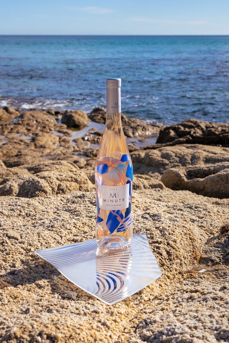 Η limited edition φιάλη Minuti