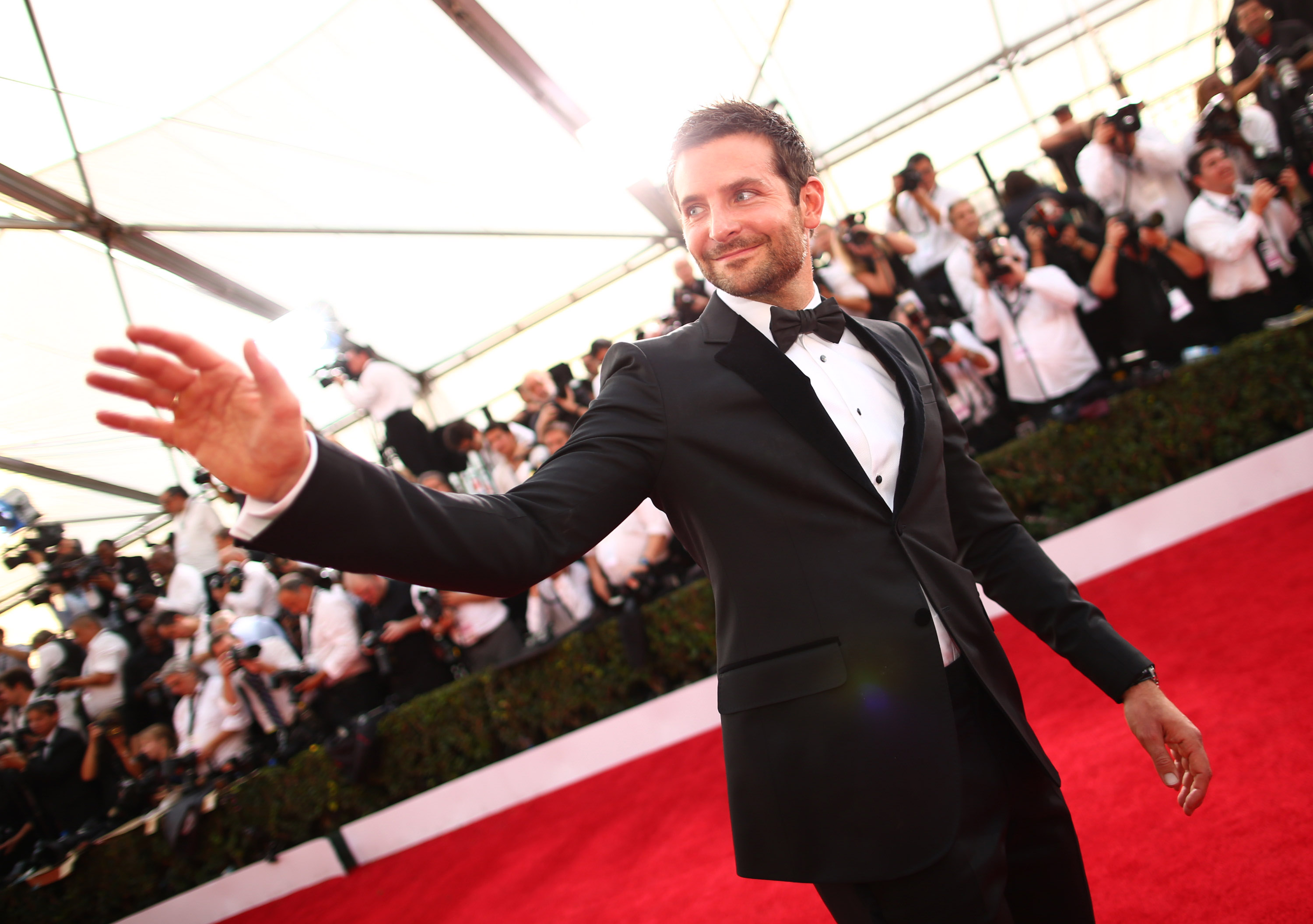 O Bradley Cooper πρωταγωνιστεί στο 'Bullitt' του Steven Spielberg - εικόνα 2