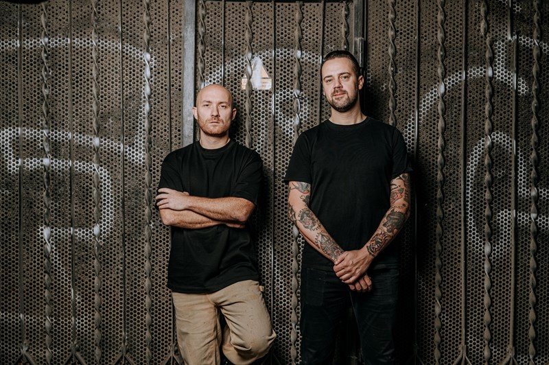 Ο Σιμόνε Καποράλε και ο Λορέντζο Αντινόρι ετοιμάζουν νέο μπαρ στο Χονγκ Κονγκ