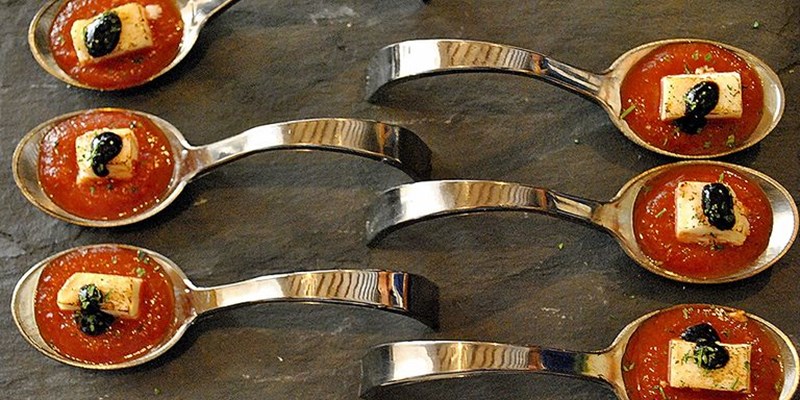 ΤΑΠΑΣ ΝΤΟΜΑΤΑΣ