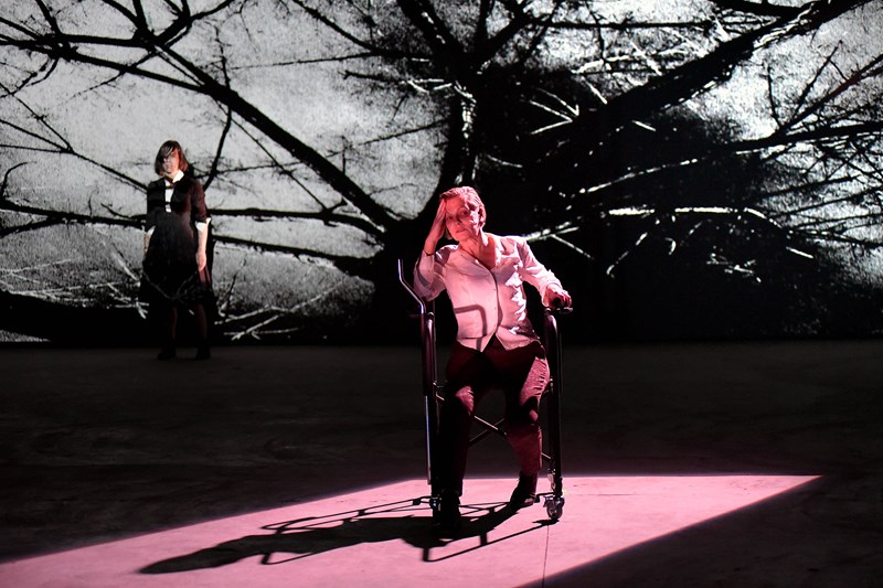 ΠΑΡΑΞΕΝΕΣ ΙΣΤΟΡΙΕΣ