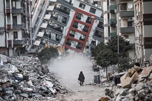 Το συγκλονιστικό video με Ρώσους χειρουργούς τη στιγμή του σεισμού 8,8 Ρίχτερ - εικόνα 1