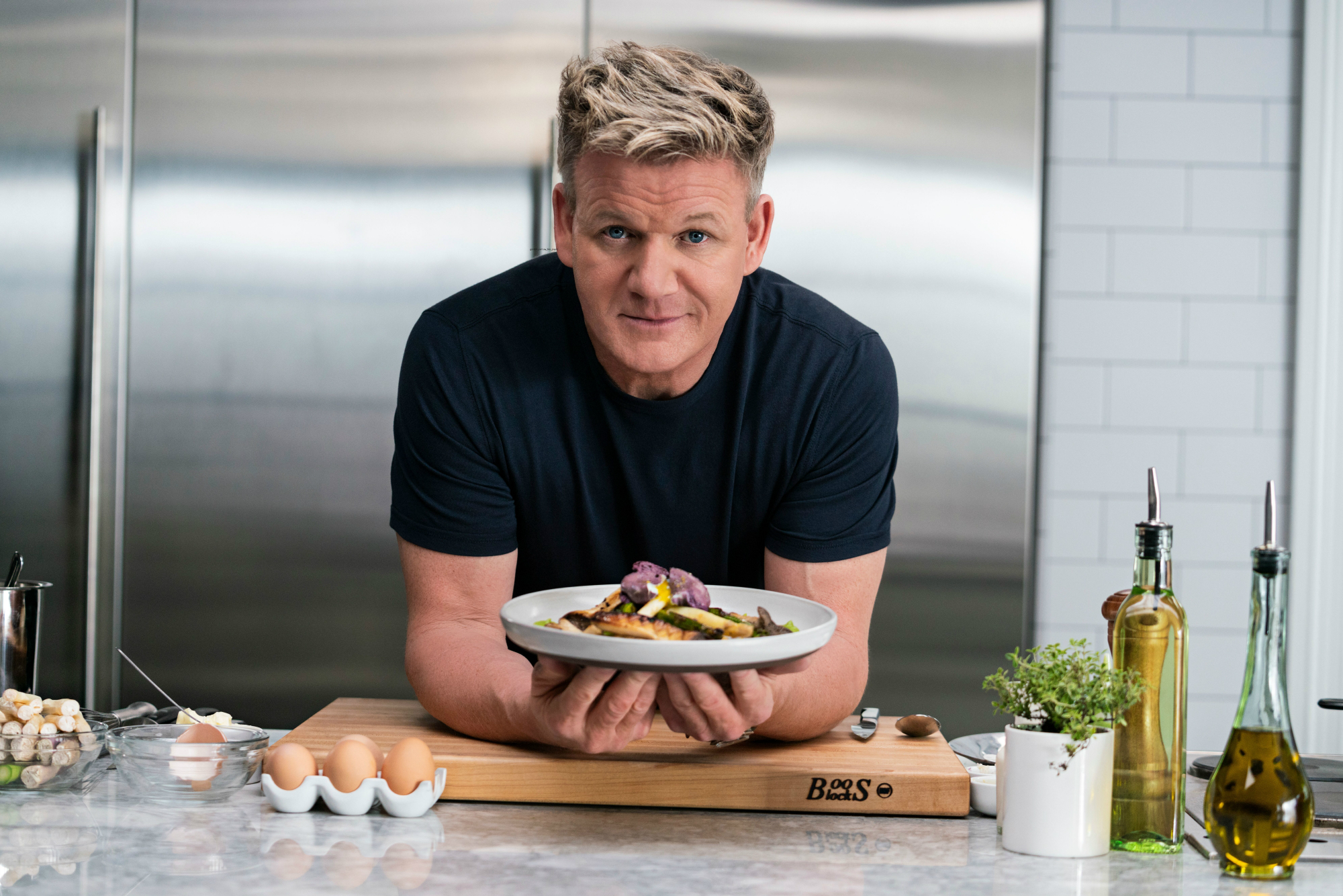 Για τον Gordon Ramsay το να είσαι μπαμπάς 6 παιδιών είναι σα να διευθύνεις εστιατόριο χωρίς να πηγαίνει κανείς σπίτι - εικόνα 1