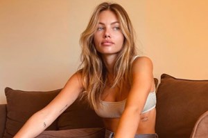 Η Μύκονος πάει πολύ στην Izabel Goulart - εικόνα 1