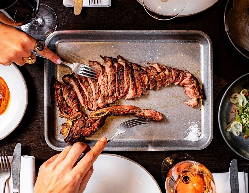 Μπριζόλα στο εστιατόριο για κρέας OX