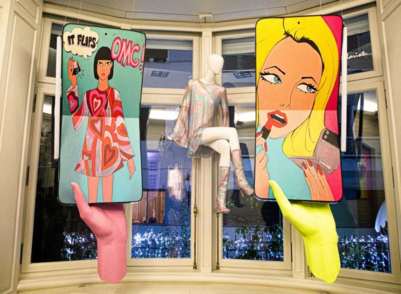 Artwork installations εμπνευσμένα από το Galaxy Z Flip4