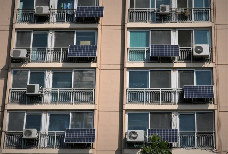 SOLAR PANELS ON BALCONIES