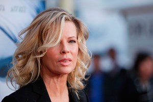 Η Kim Basinger και η παντοτινή γοητεία της 'σεξωγήινης' των '80s - εικόνα 1