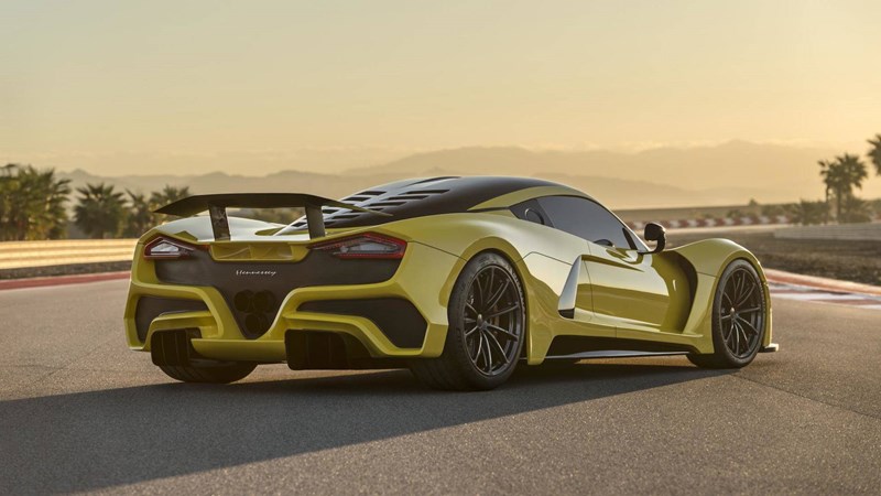 HENNESSEY VENOM F5 1