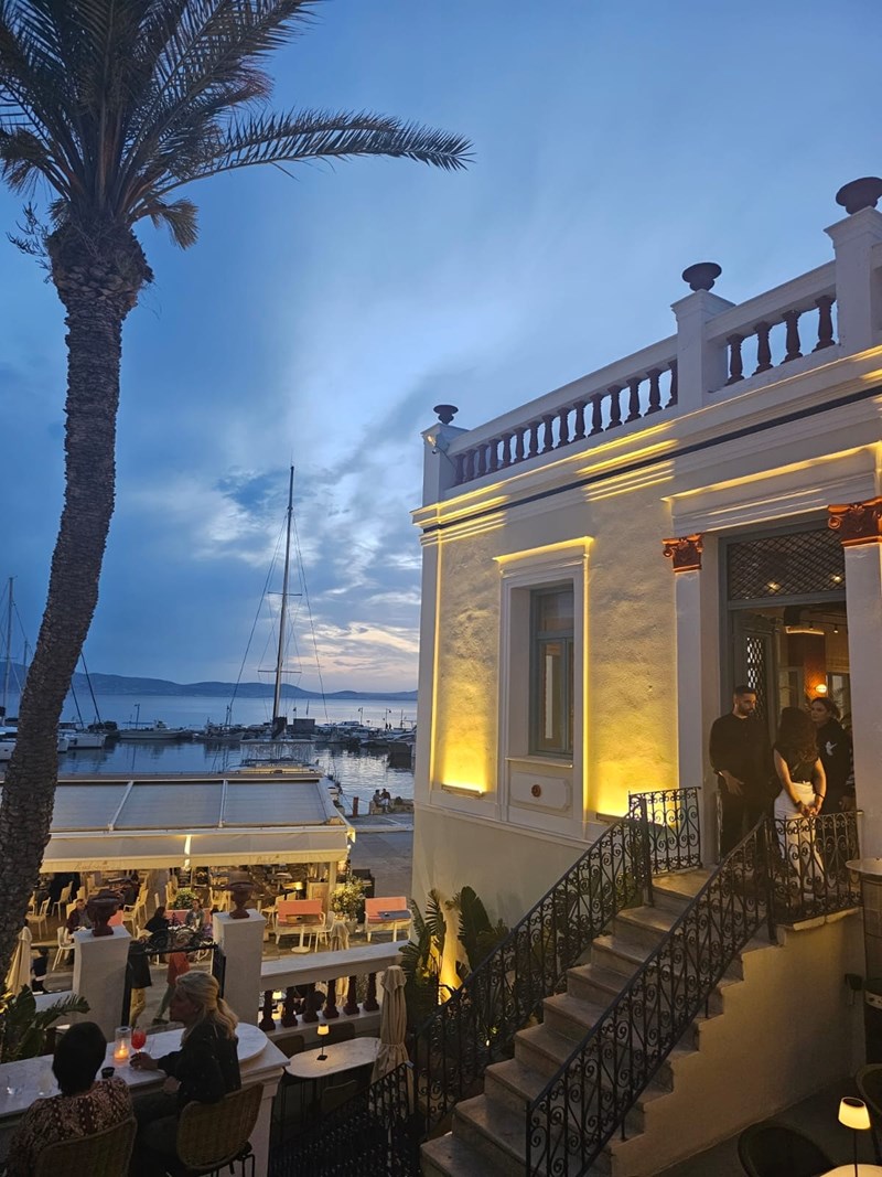 Το all day Hurmas στη Χώρα της Νάξου 11