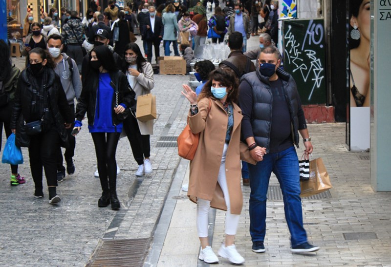 PEOPLE WITH FACE MASKS