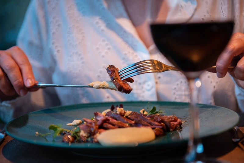 ΕΣΤΙΑΤΟΡΙΟ ΒΑΣΙΛΑΙΝΑΣ 4