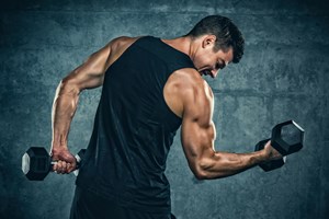 Αυτός είναι ο τρόπος για χτίσεις μύες καίγοντας το λίπος πιο γρήγορα τώρα που έρχεται καλοκαίρι-Οι ειδικοί λένε τη γνώμη τους - εικόνα 1