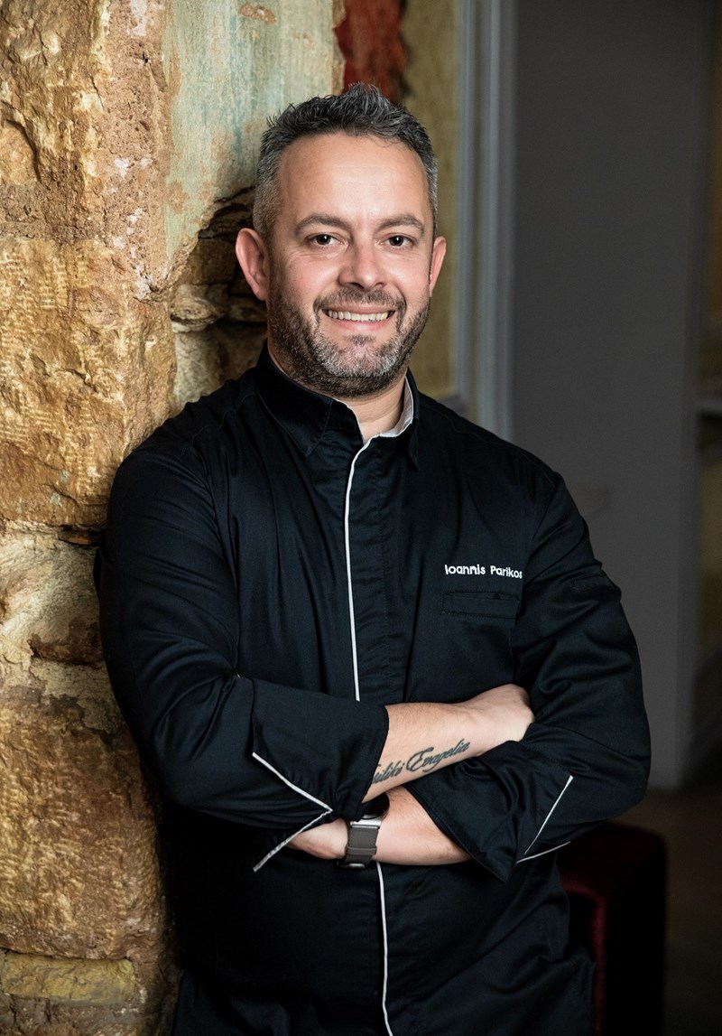 THE DALLIANCE HOUSE ΓΙΑΝΝΗΣ ΠΑΡΙΚΟΣ