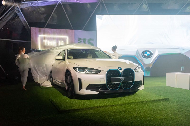 BMW iX και BMW i4 3