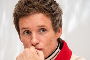 Ο Eddie Redmayne έχει τελειοποιήσει το άψογο casual στυλ - εικόνα 6
