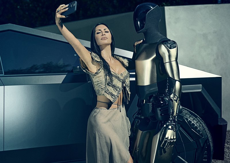 Kim Kardashian Tesla Optimus και Cybertruck