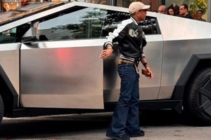 Πανωλεθρία για τον Musk, ανακλήθηκαν όλα τα Tesla Cybertruck - εικόνα 1