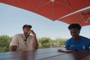 Όλα τα μαγικά του Γιάννη Αντετοκούνμπο στην επανεμφάνισή του απέναντι στη Λετονία - εικόνα 1