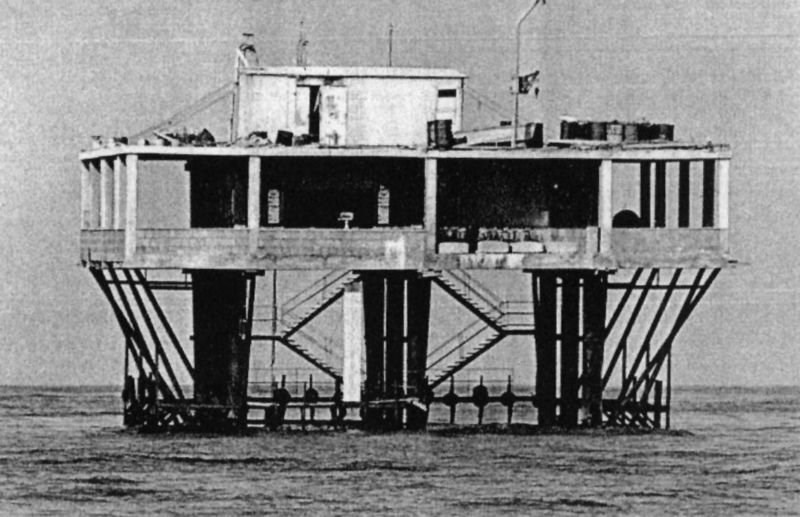 ΝΗΣΙ ΤΩΝ ΤΡΙΑΝΤΑΦΥΛΛΩΝ ΙΤΑΛΙΑ 6