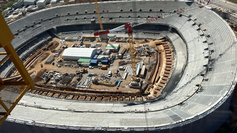 Οι Βολιώτες που κατασκευάζουν το νέο Camp Nou 1