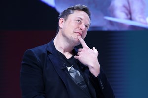 Musk: 'Δεν προσπαθούν καν να δολοφονήσουν τον Biden και την Kamala' - εικόνα 1