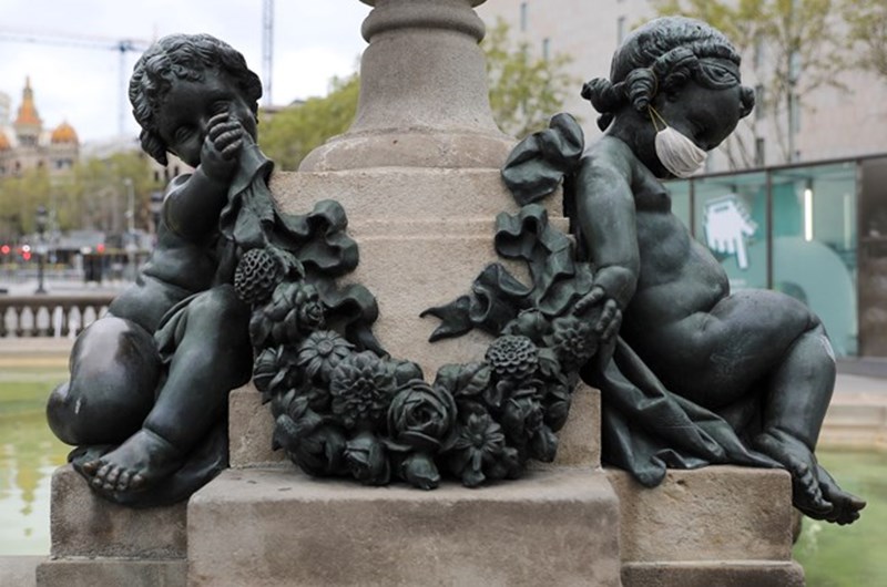 ΜΑΣΚΑ ΚΟΡΟΝΟΪΟΣ ΠΑΝΔΗΜΙΑ