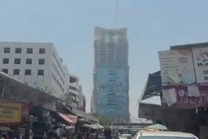 Δημοσιογράφος έτρεμε σε ζωντανή μετάδοση από τον σεισμό στην Κωνσταντινούπολη (video) - εικόνα 2