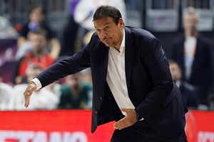 Ο γιος του Αταμάν έγινε Youtuber και μάς ξεναγεί στο νέο ΟΑΚΑ (video) - εικόνα 1