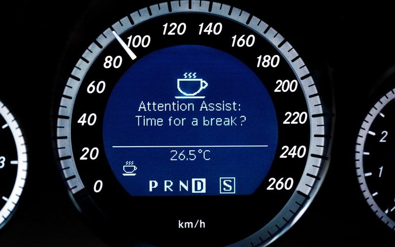 σήμα καφέ στο αυτοκίνητο