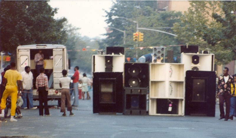 Μπρούκλιν DJ block party