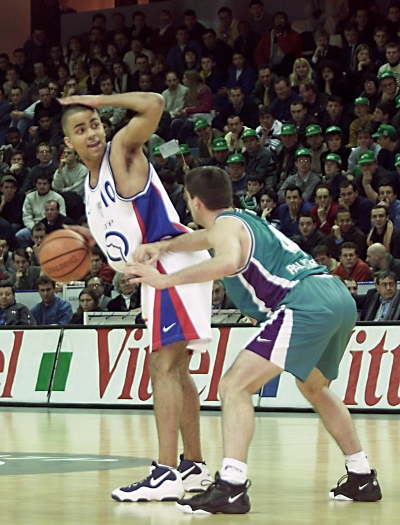 ΤΟΝΙ ΠΑΡΚΕΡ ΡΑΣΙΝΓΚ ΠΑΡΙ