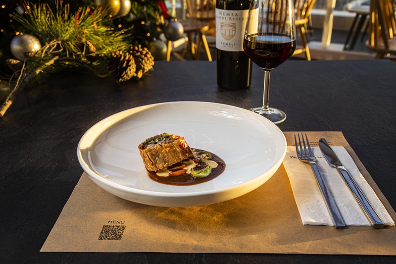 ΧΡΙΣΤΟΥΓΕΝΝΑ 2021 ΜΕΝΟΥ ΣΤΗΝ ΑΘΗΝΑ MANOUKA 2