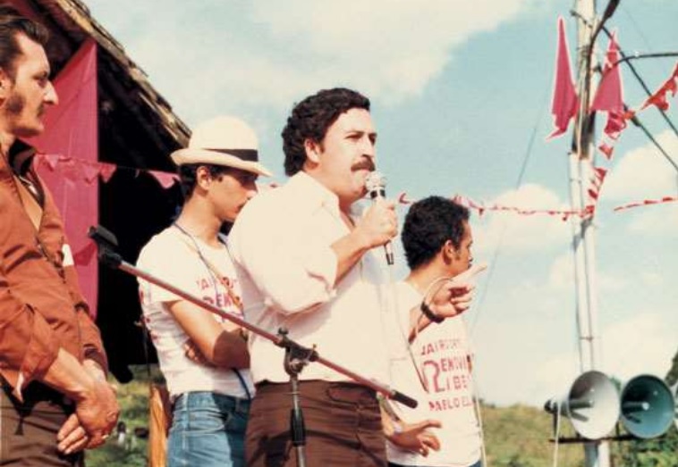 Όταν ο Pablo Escobar φωτογραφιζόταν στο Λευκό Οίκο - εικόνα 2