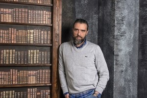 Οι πρώτες εικόνες από τα γυρίσματα του 'Ριφιφί' της νέας σειράς της Cosmote TV σε σκηνοθεσία Σωτήρη Τσαφούλια - εικόνα 1