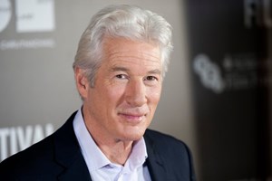 Τι κάνει ο Richard Gere για να δείχνει 20 χρόνια νεότερος - εικόνα 1