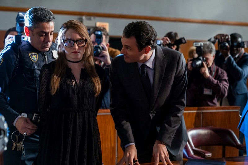 INVENTING ANNA - JULIA GARNER