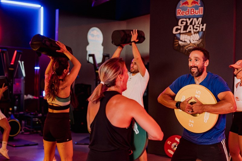 Red Bull Gym Clash: Το παγκόσμιο ραντεβού γυμναστηρίων έρχεται στο Ίδρυμα Σταύρος Νιάρχος