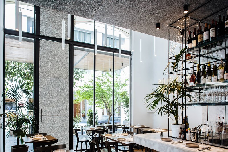 NOLAN ΚΟΝΤΙΖΑΣ