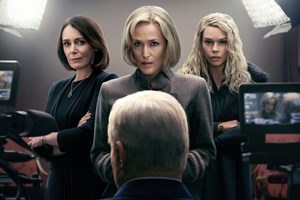 Τι είναι αλήθεια και τι ψέμα στο Scoop του Netflix - εικόνα 1