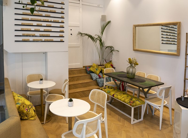 ME ΚΟΛΩΝΑΚΙ ΗΛΙΑΣ ΣΤΑΥΡΟΠΟΥΛΟΣ