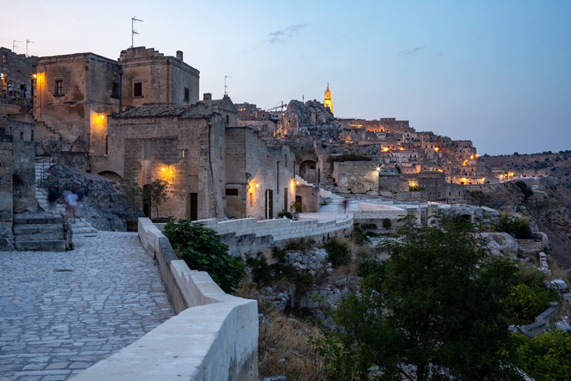 ΤΖΕΙΜΣ ΜΠΟΝΤ ΜΑΤΕΡΑ 6