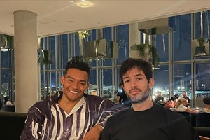 Ταξιτζής αναγνώρισε τον Εμμανουήλ Καραλή στο Μπαλί (video) - εικόνα 1