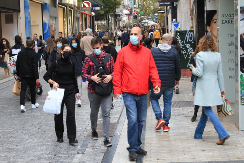 PEOPLE WITH FACE MASKS
