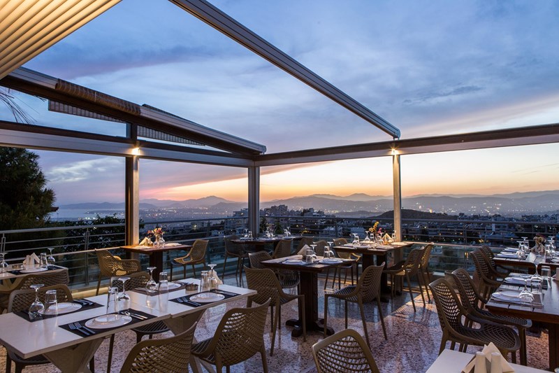 ΜΠΑΛΚΟΝΙ ΣΤΙΣ ΚΥΚΛΑΔΕΣ 9