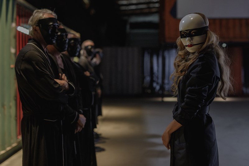 στιγμιότυπο από τη σειρά ο Αθώος