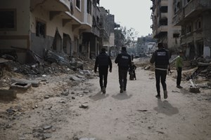 Κατασκοπικές σειρές για να δεις αν (δε) σου άρεσε το The Recruit στο Netflix - εικόνα 2