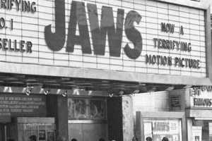 Η σπουδαιότερη ταινία με καρχαρίες στην ιστορία του κινηματογράφου τώρα στο Netflix - εικόνα 2